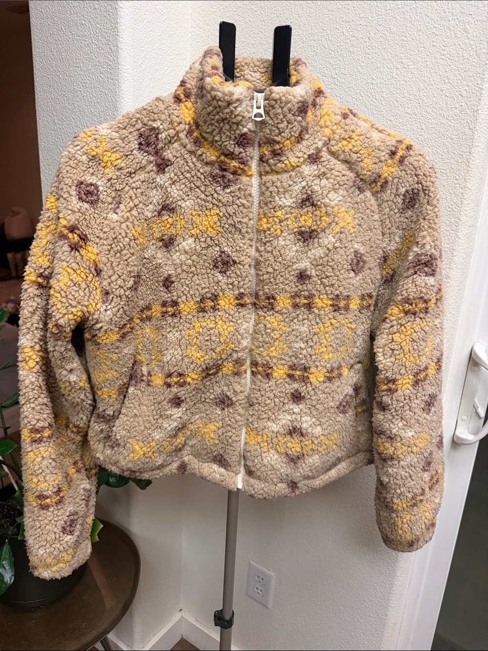 Love Tree Cropped Teddy Bear Zip-Up Fleece Aztec Print Cozy S Cabincore